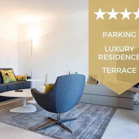Renovated 2-Br Apartment With Terrace And Pool カンヌ エクステリア 写真